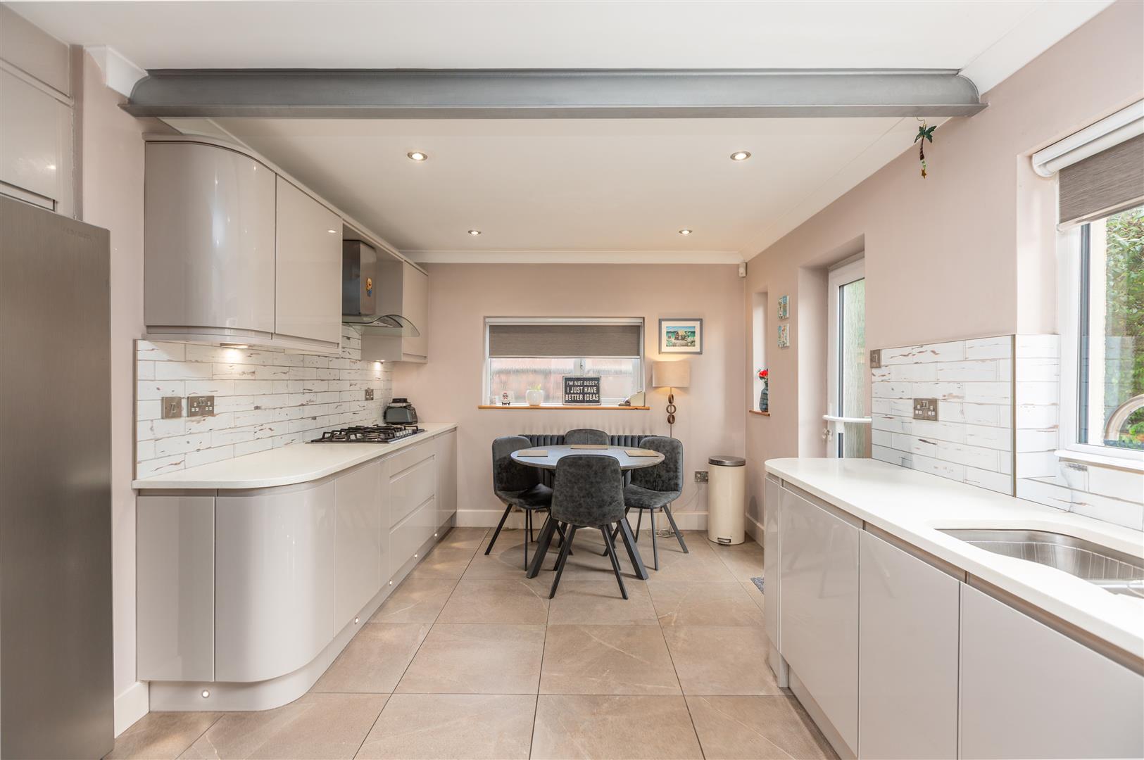 Gower Road, Killay, Swansea, SA2 7NA